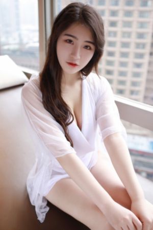丫鬟双乳伺候泄欲_短视频完整无删减版