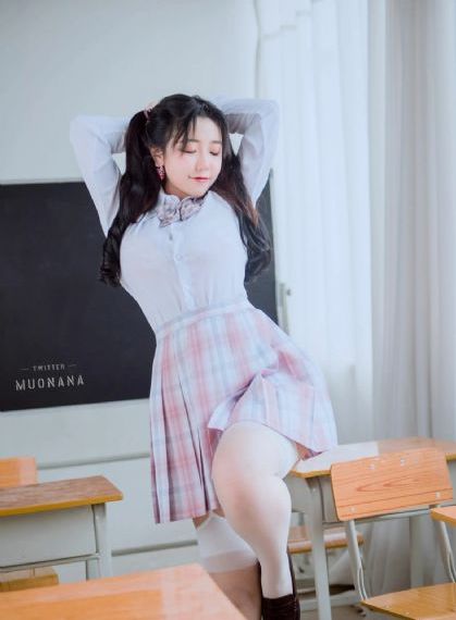 短篇公车高h肉辣小强_高清手机在线看