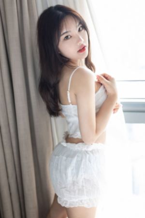 红色比基尼电影_1080超清在线观看