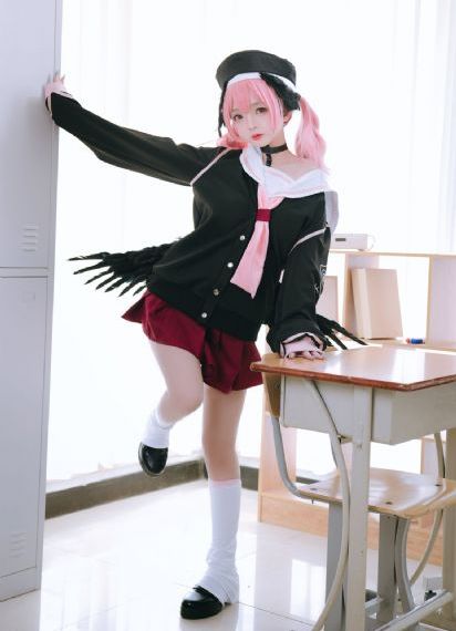 空镜子电视剧全集免费观看_十万网红美女美酱